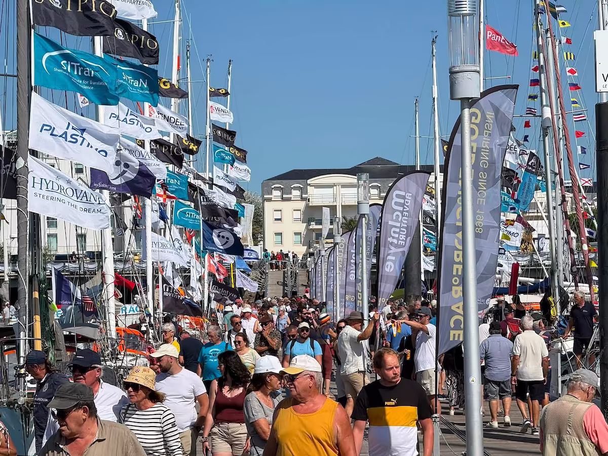 La Golden Globe Race 2026 zarpa de Les Sables-d’Olonne y afronta sus primeros retos en el... - Actualidad náutica