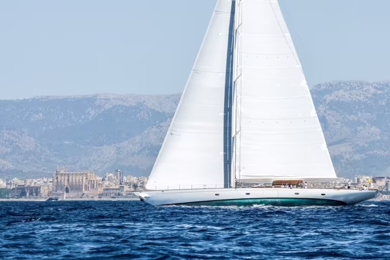 Rose hace historia y conquista la Superyacht Cup Palma por tercer año consecutivo - Regatas - Actualidad náutica