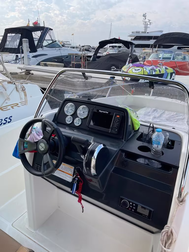 quicksilver activ 550 open
